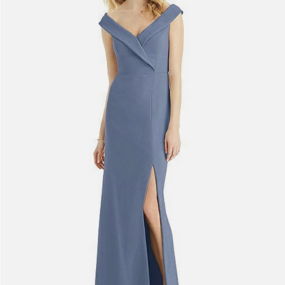 BellaBridesmaids BB112 dress in size 8- worn once. Beautiful color and style!